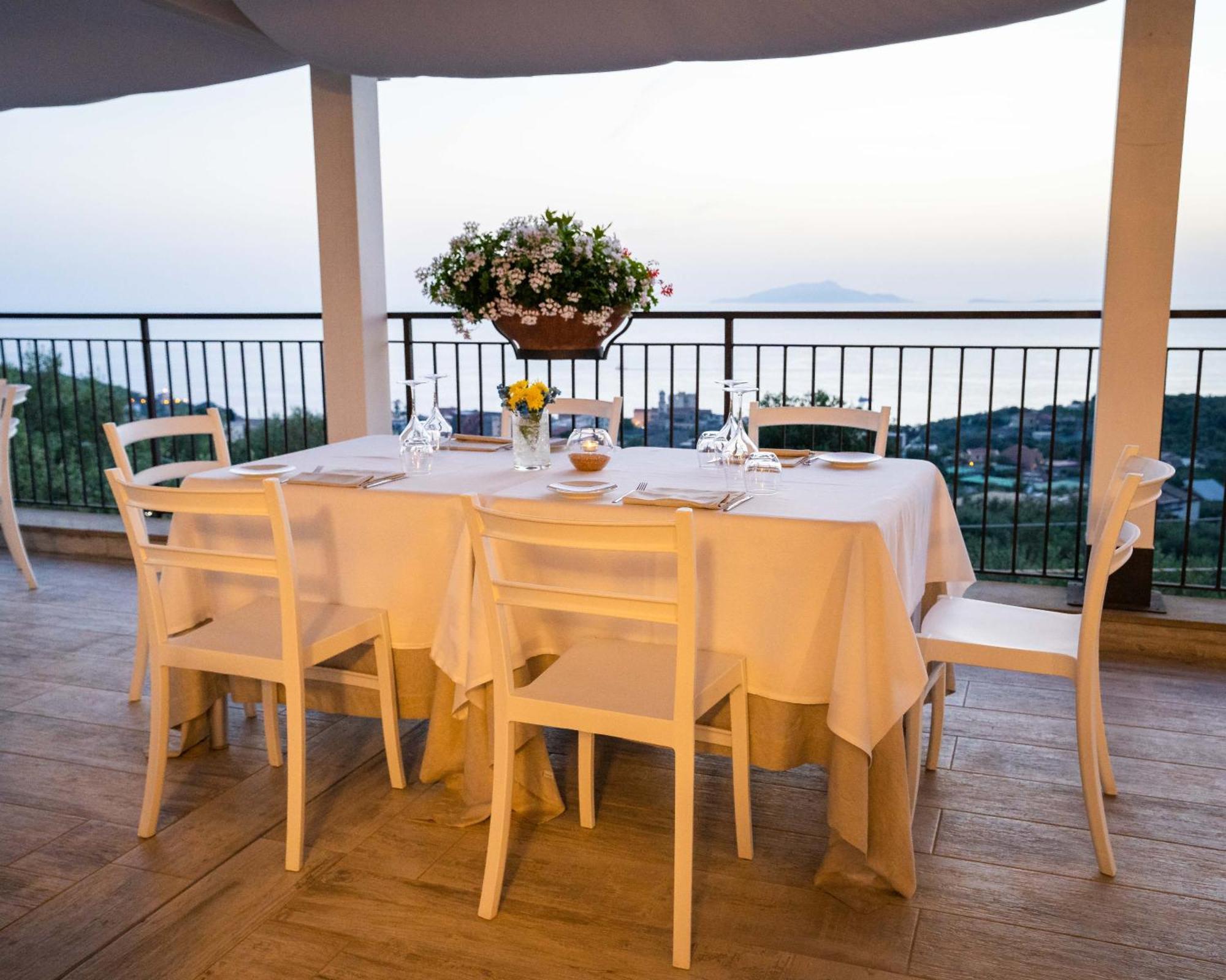 מלון מסה לוברנסה Terrazza Iride מראה חיצוני תמונה